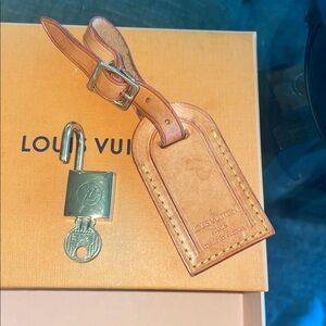 LV  #218 key with LV box and luggage tag bundle